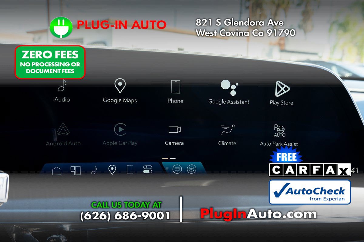 Used 2024 Cadillac Lyriq Luxury w/ LPO, Floor Liner Package RWD image 28