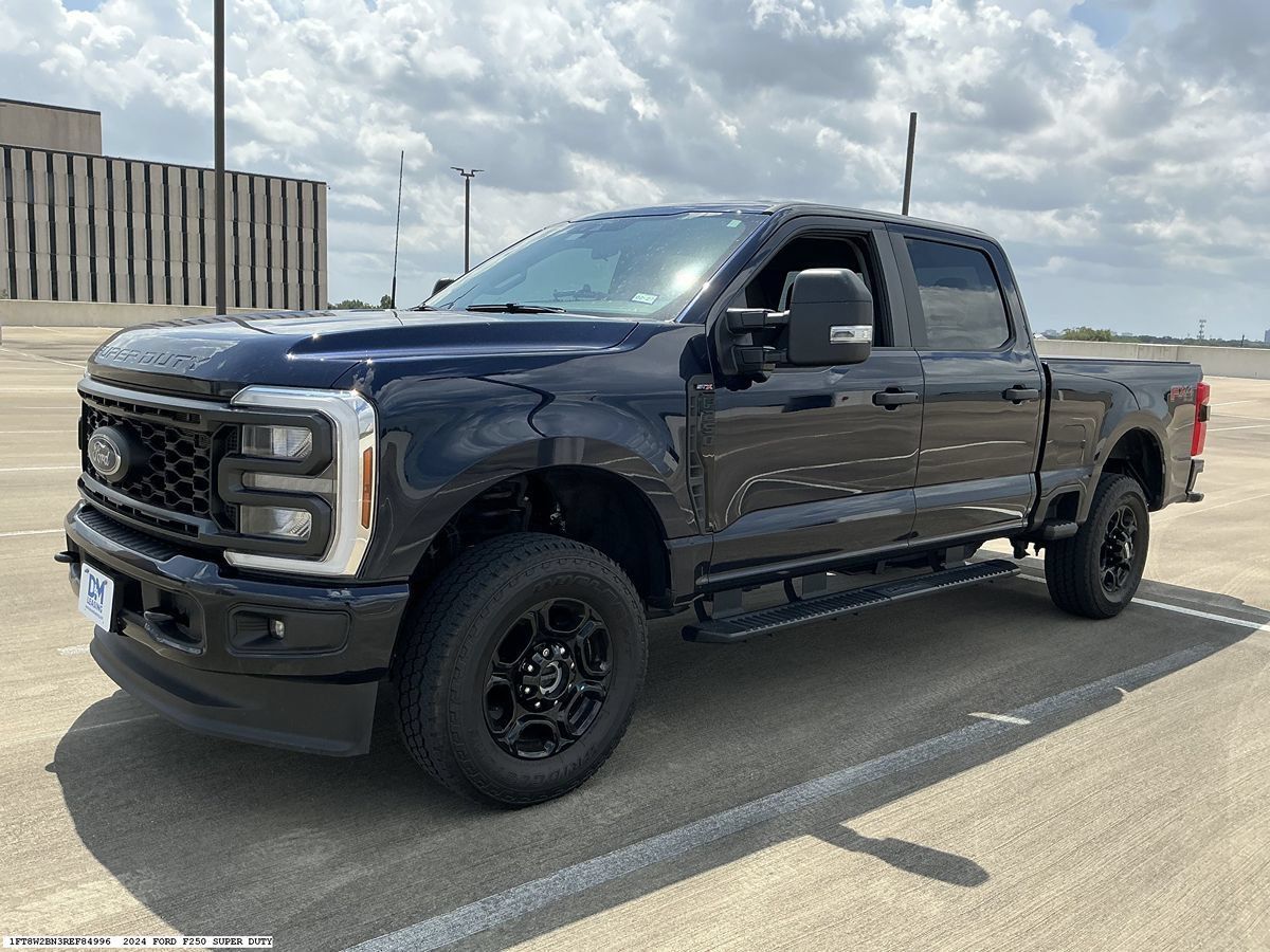 Used 2024 Ford F250 XL w/ STX Appearance Package AWD/4WD image 4