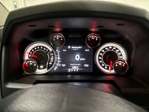 Used 2019 RAM 1500 Lone Star AWD/4WD image 12