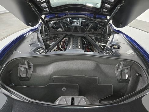 Used 2025 Chevrolet Corvette Stingray Coupe w/ Z51 Performance Package image 18