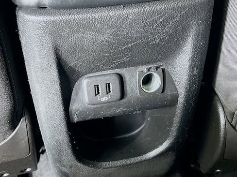 Used 2019 GMC Canyon SLE RWD image 30