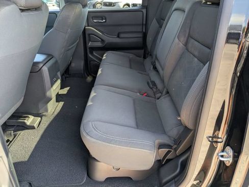 Used 2025 Nissan Frontier SV RWD image 22