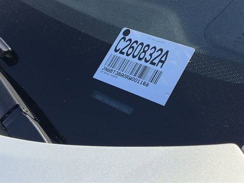 Used 2024 Nissan Rogue SV w/ SV Premium Package image 32