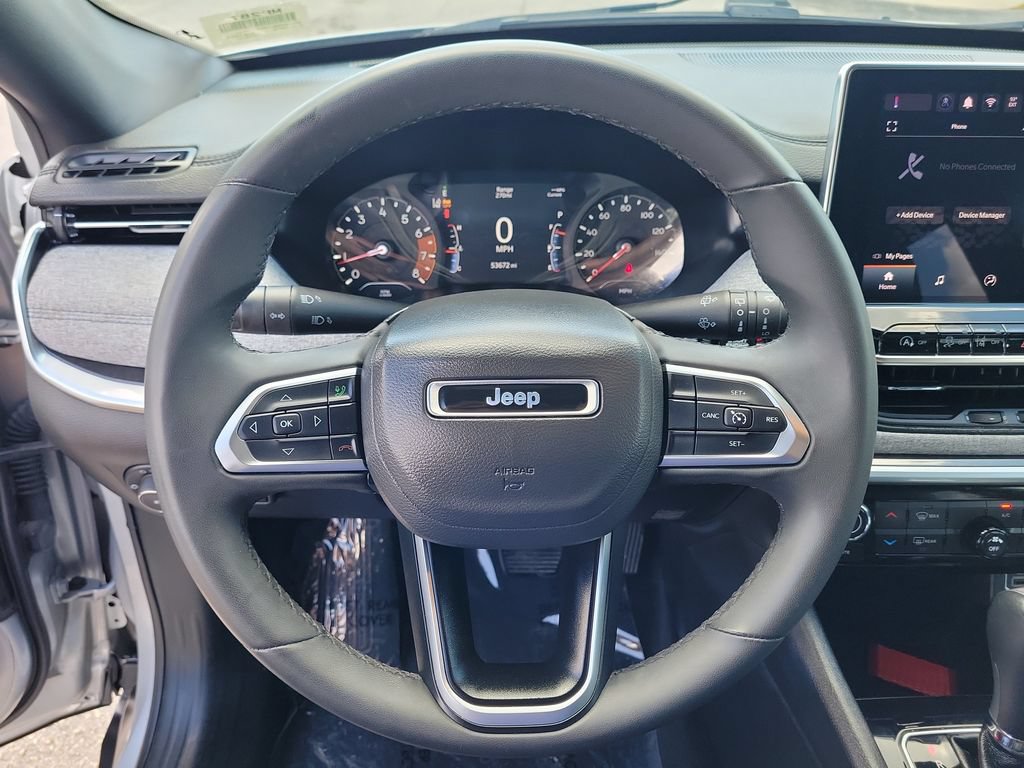 Used 2024 Jeep Compass Latitude AWD/4WD image 16