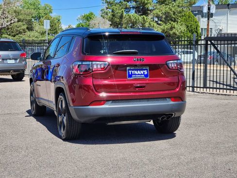 Used 2021 Jeep Compass Latitude FWD image 5
