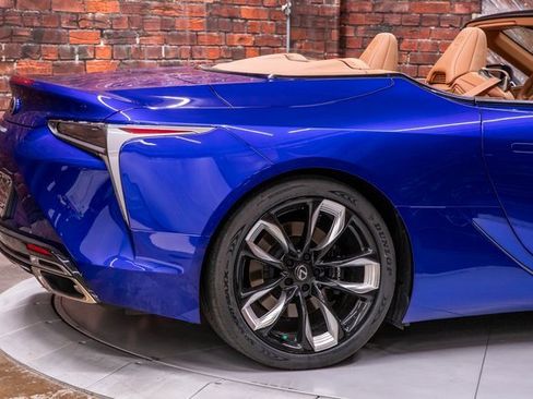 Used 2024 Lexus LC 500 Convertible image 11