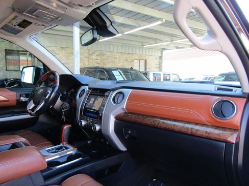 Used 2018 Toyota Tundra 1794 Edition image 11