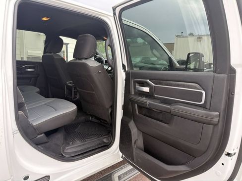 Used 2024 RAM 2500 Big Horn w/ Off Road Package AWD/4WD image 14