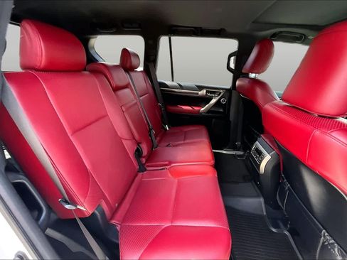 Used 2020 Lexus GX 460 Luxury w/ Accessory Package AWD/4WD image 20