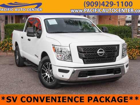 Used 2023 Nissan Titan SV w/ SV Convenience Package image 1