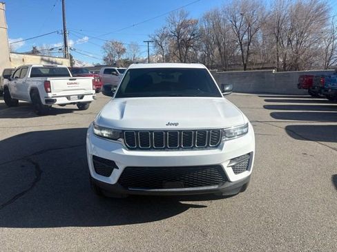 Used 2025 Jeep Grand Cherokee Laredo X w/ Luxury Tech Group I image 7