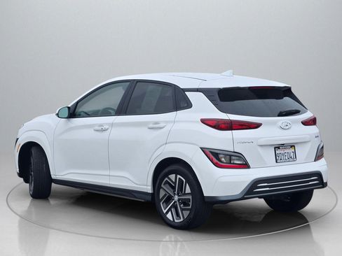 Certified 2023 Hyundai Kona SE image 5