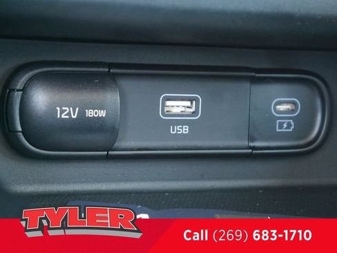 Used 2024 Kia Seltos EX AWD/4WD image 29