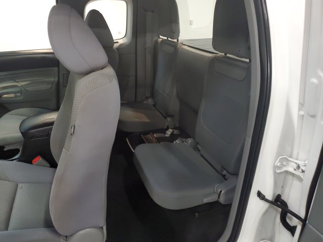 Used 2013 Toyota Tacoma 2WD Access Cab image 31