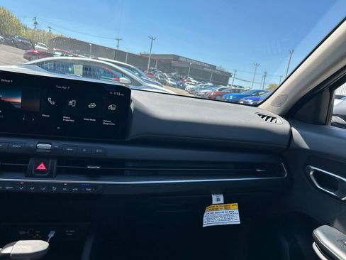 Used 2025 Kia K4 LXS image 30