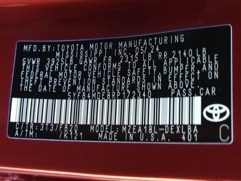 Used 2024 Toyota Corolla LE image 32