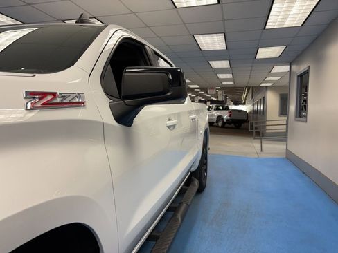 Certified 2024 Chevrolet Silverado 1500 RST w/ Z71 Off-Road Package image 15