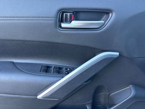 Certified 2023 Toyota Corolla Cross XLE image 14