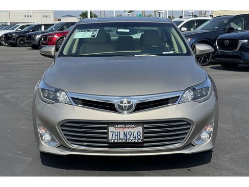 Used 2014 Toyota Avalon Limited image 9