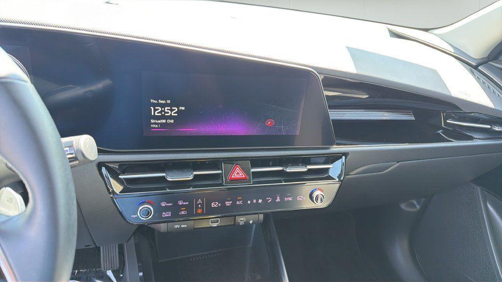 Used 2023 Kia Niro Wind FWD image 19