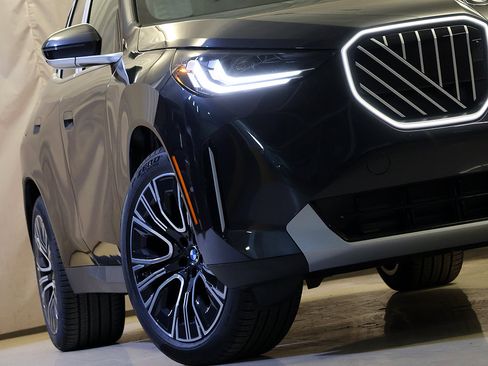 New 2026 BMW X3 xDrive30i w/ Premium Package AWD/4WD image 4