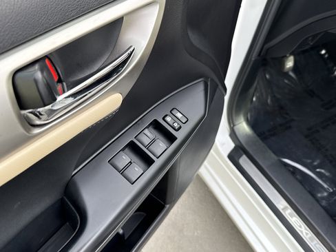 Used 2015 Lexus CT 200h w/ Navigation Package image 15