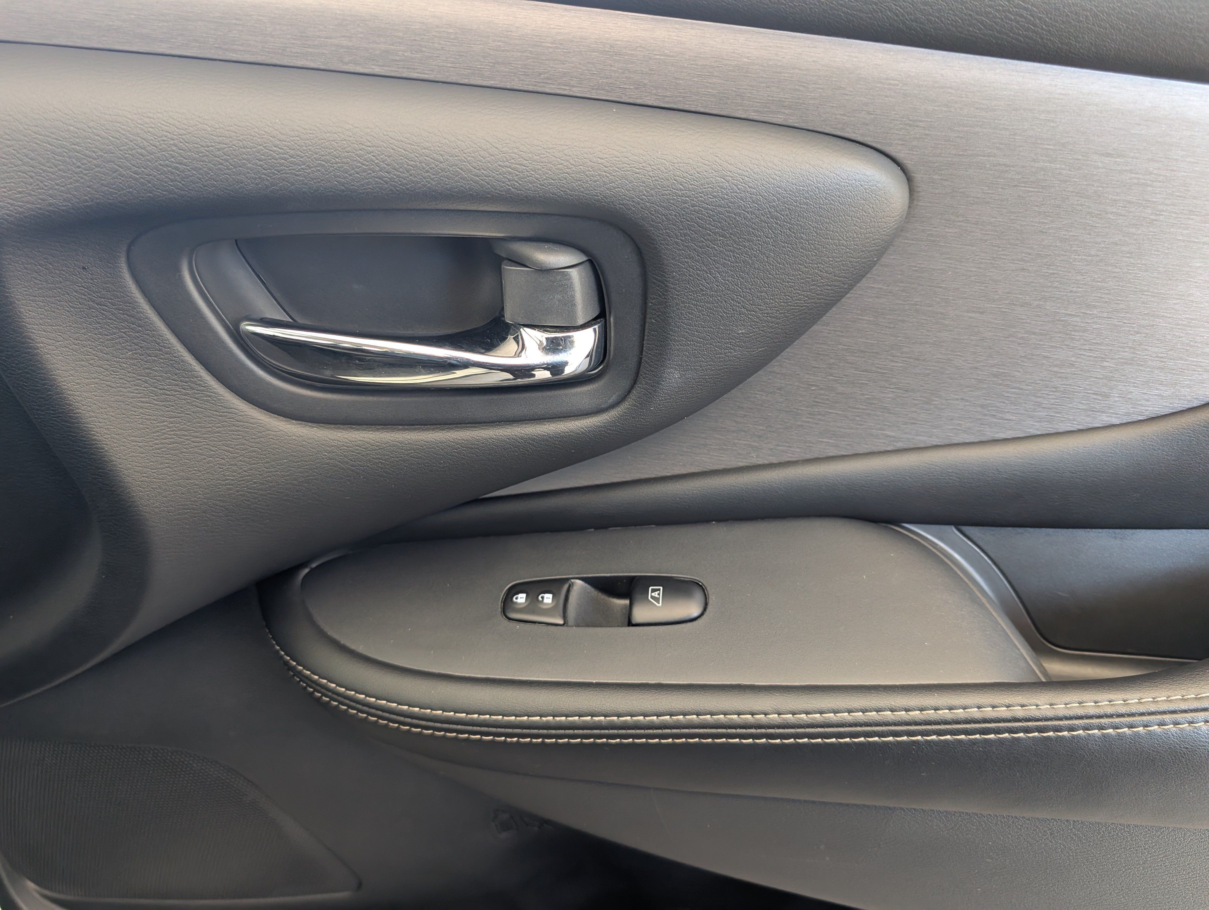 Used 2024 Nissan Murano SV FWD image 22