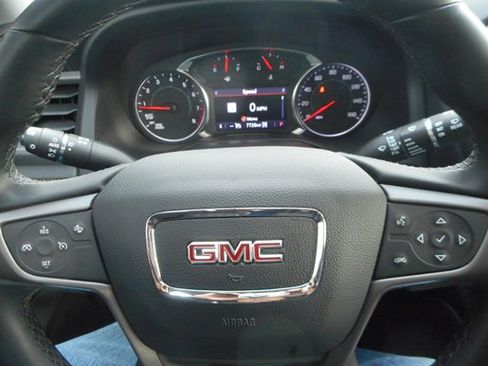 Used 2023 GMC Acadia AT4 image 12