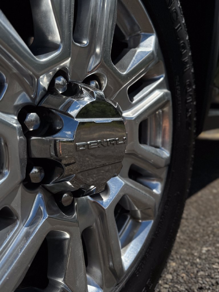 Used 2022 GMC Sierra 3500 Denali w/ Denali Black Diamond Edition AWD/4WD image 59
