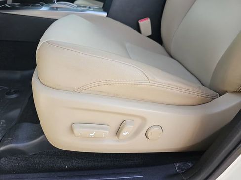 Used 2023 Toyota 4Runner SR5 Premium w/ Moonroof Package RWD image 18