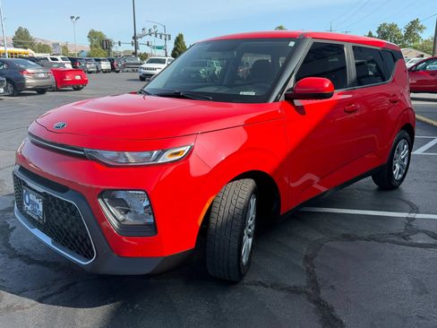 Used 2020 Kia Soul LX FWD image 7