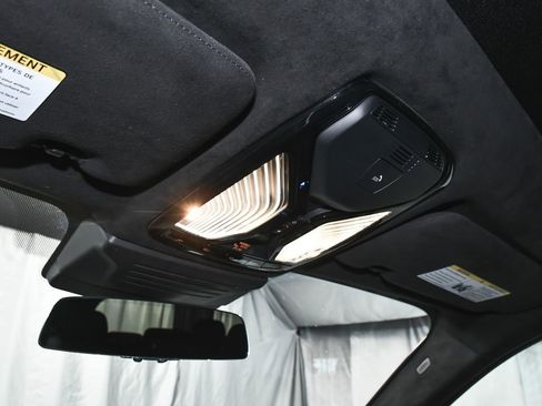 Used 2023 BMW X7 xDrive40i w/ M Sport Package image 38