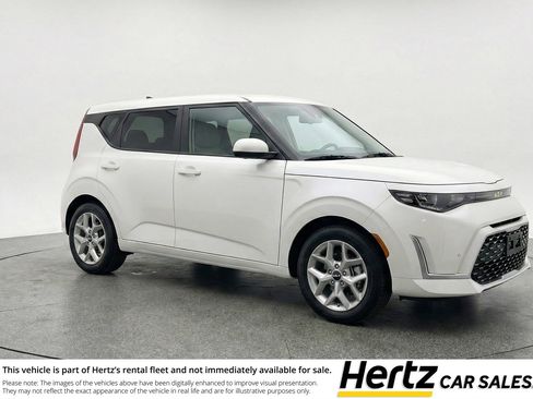 Used 2025 Kia Soul LX w/ LX Technology Package FWD image 1