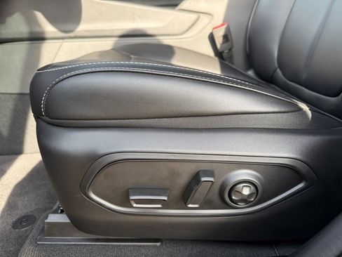 New 2025 Jeep Grand Cherokee Limited image 14