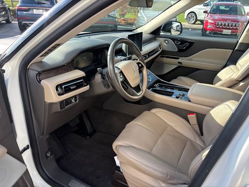 Certified 2023 Lincoln Aviator Reserve w/ Equipment Group 201A image 26