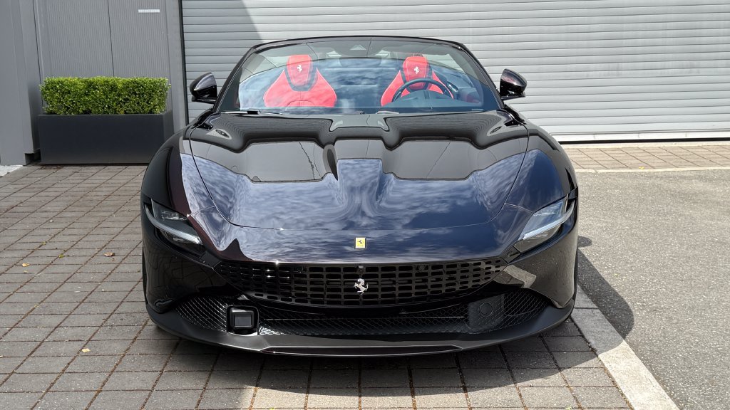 Used 2026 Ferrari Roma Spider RWD image 6