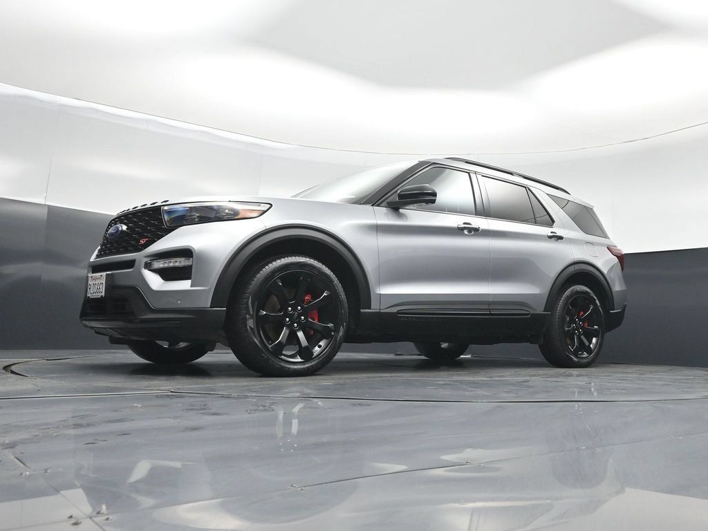 Used 2023 Ford Explorer ST w/ Equipment Group 401A AWD/4WD image 43