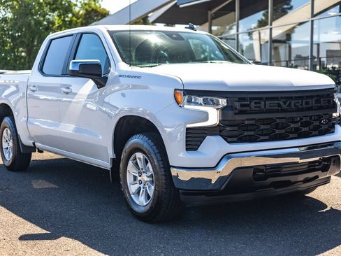 Used 2025 Chevrolet Silverado 1500 LT w/ Protection Package AWD/4WD image 6