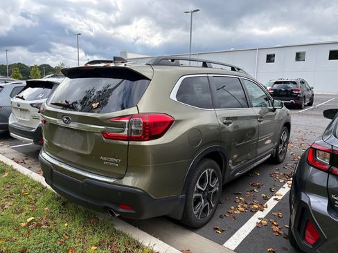 Used 2023 Subaru Ascent Limited AWD/4WD image 4