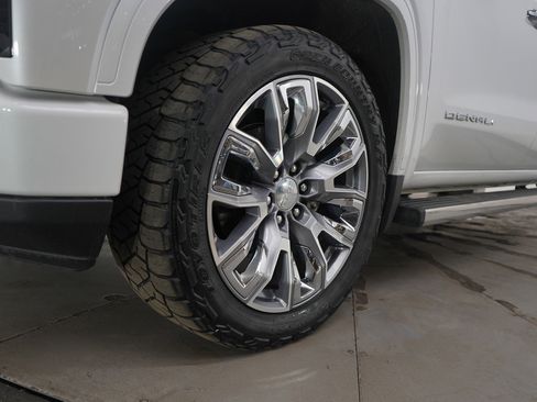 Used 2022 GMC Sierra 1500 Denali w/ Denali Reserve Package image 26