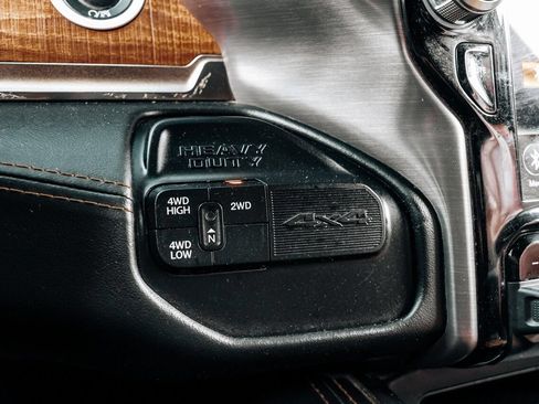 Used 2020 RAM 2500 Limited AWD/4WD image 34