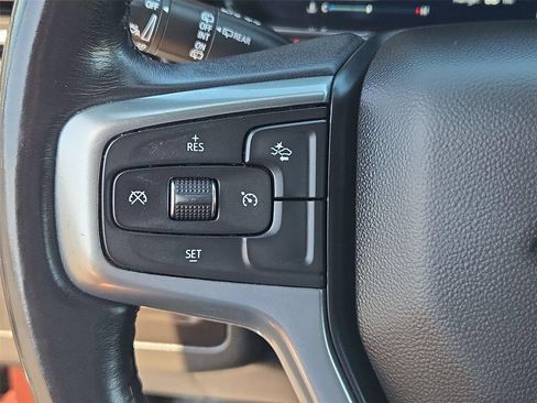Certified 2022 Chevrolet Suburban Z71 AWD/4WD image 37
