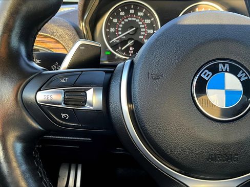 Used 2016 BMW M235i Coupe image 19