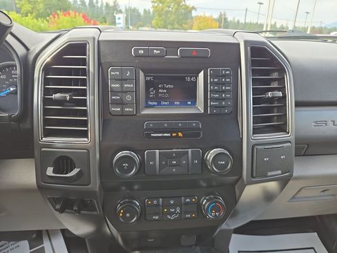 Used 2019 Ford F550 4x4 Crew Cab Super Duty image 23