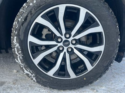 Used 2022 Ford Explorer ST image 8