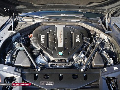 Used 2014 BMW 750Li w/ Executive Package image 14