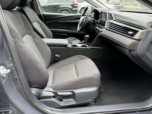 Used 2025 Toyota Camry LE FWD image 14