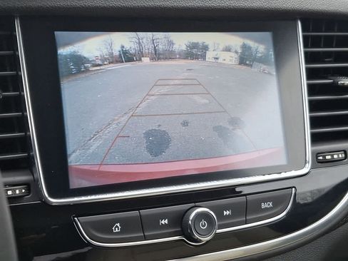 Used 2019 Buick Encore Essence image 21