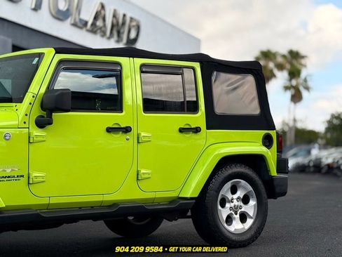 Used 2013 Jeep Wrangler Unlimited Sahara w/ Dual Top Group AWD/4WD image 3