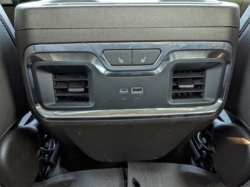 Certified 2024 GMC Sierra 2500 Denali w/ Denali Reserve Package image 18